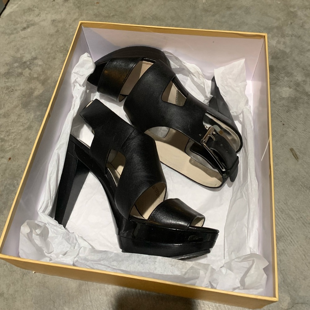 Michael Kors black sexy sandals.
